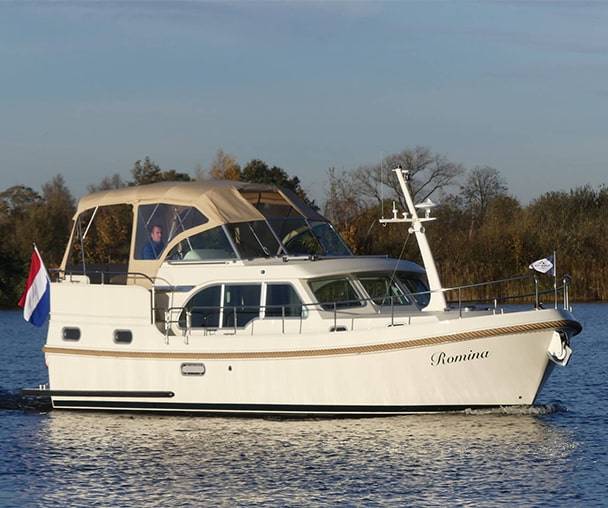 Luxe motorjacht huren Friesland